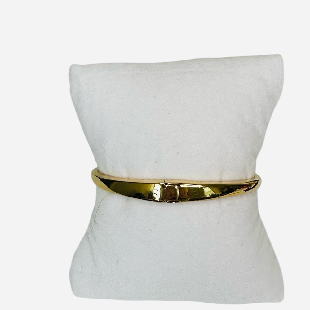 Kate Spade New York “Raising the Bar” Cuffed Hinged Bracelet - Picture 8 of 9